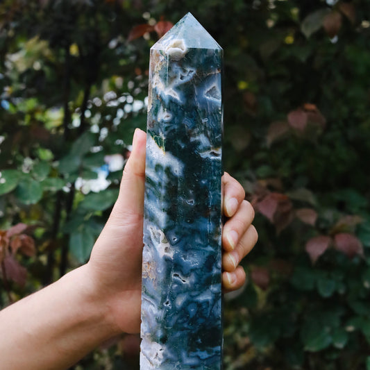Large moss agate tower